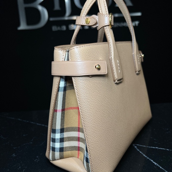 Small Beige Banner Tote - Picture 7 of 11